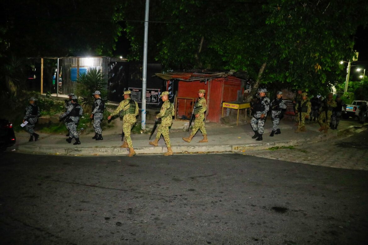 Mtro. Monroy asegura que han ubicado a 3 personas vinculadas a pandillas en el cerco de seguridad de la colonia 10 de Octubre