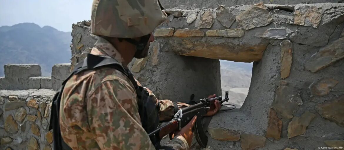 Mueren 3 soldados en un enfrentamiento en Pakistán