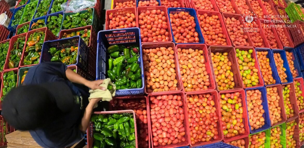 Defensoría del Consumidor: Mercados y supermercados cuentan con suficiente abastecimiento de productos