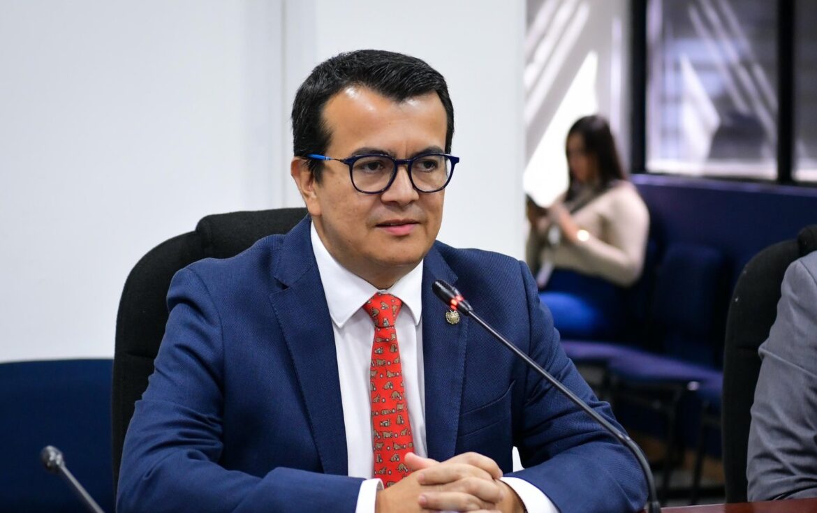 $12,480.22 millones es la inversión gestionada por el Ministerio de Medio Ambiente desde junio de 2019 a octubre de 2024
