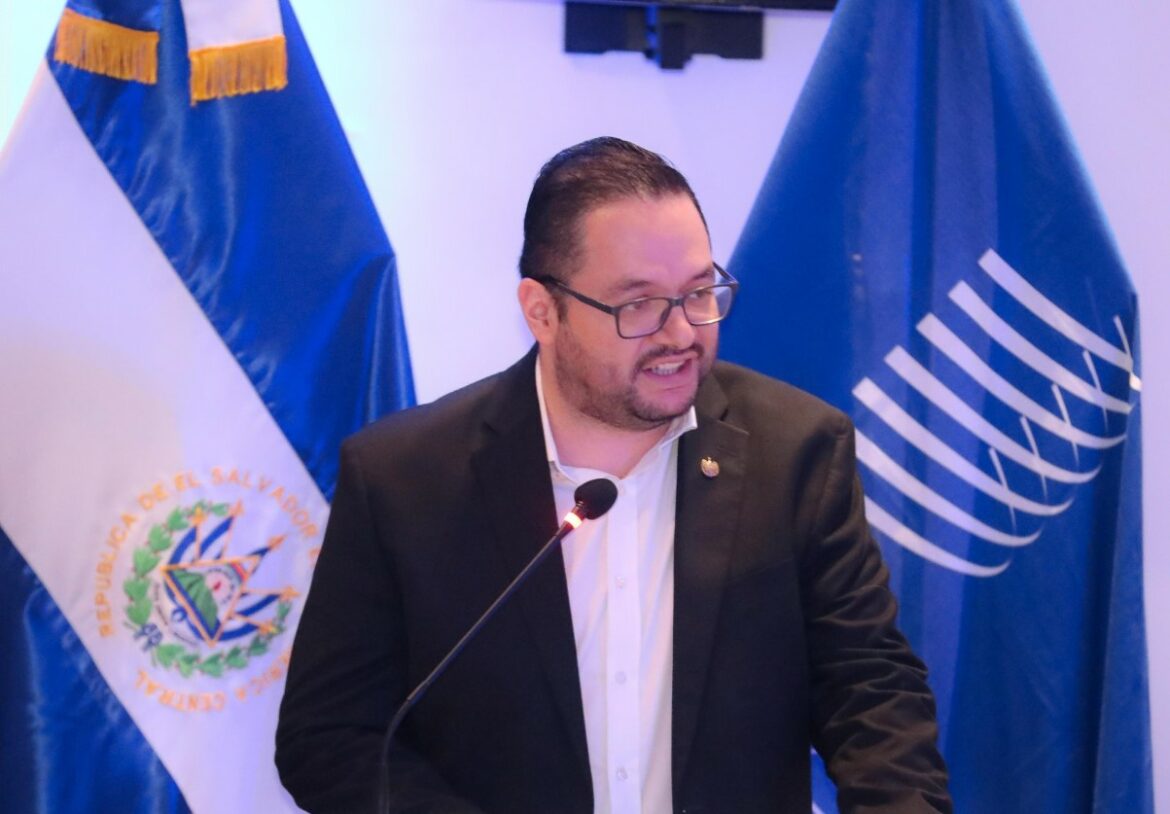 Secretario de Innovación de la Presidencia dará sus aportes al anteproyecto de Ley para la Protección de Datos Personales