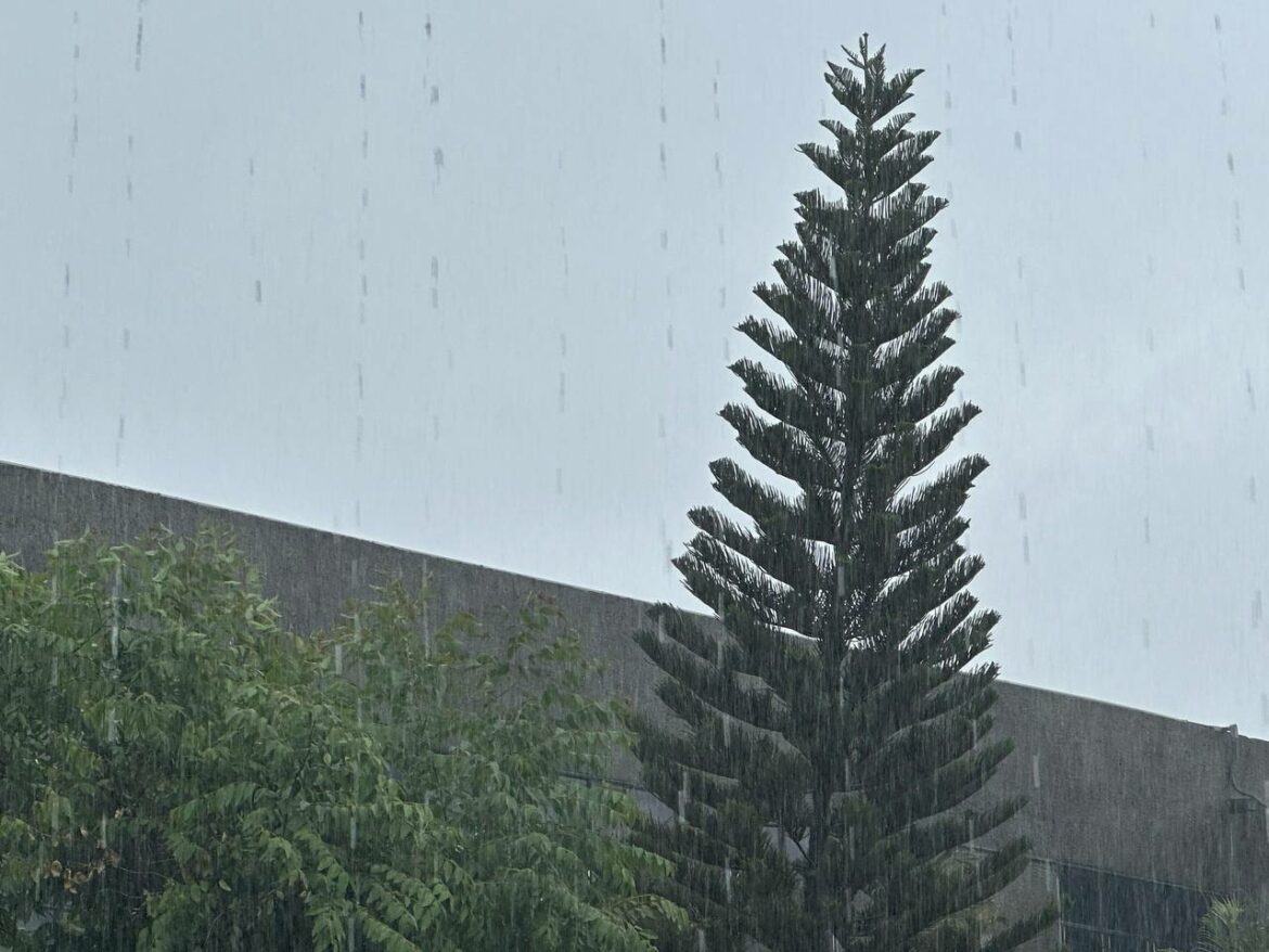 Lluvias y tormentas por influencia indirecta del huracán Rafael