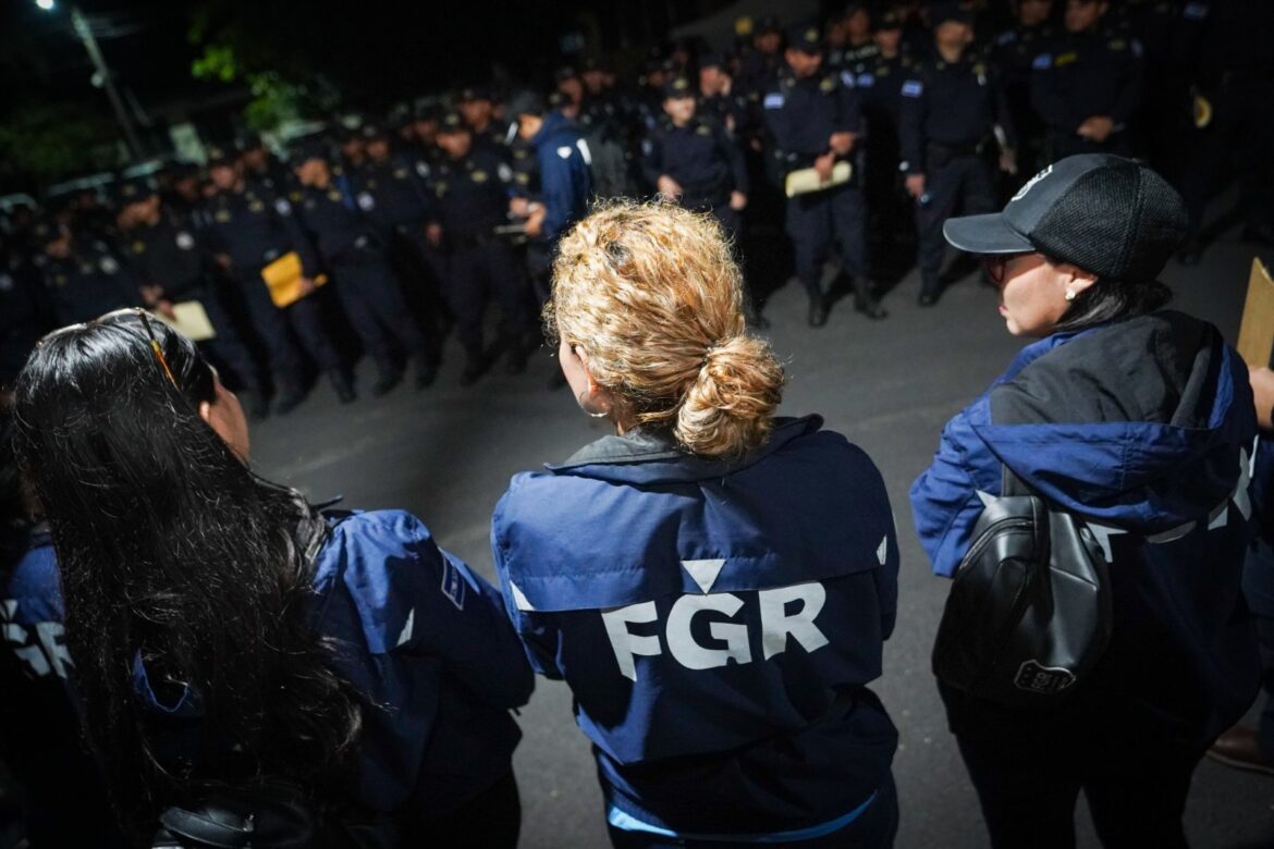 FGR gira 51 órdenes de captura contra miembros de estructura que operaba en la comunidad Tutunichapa