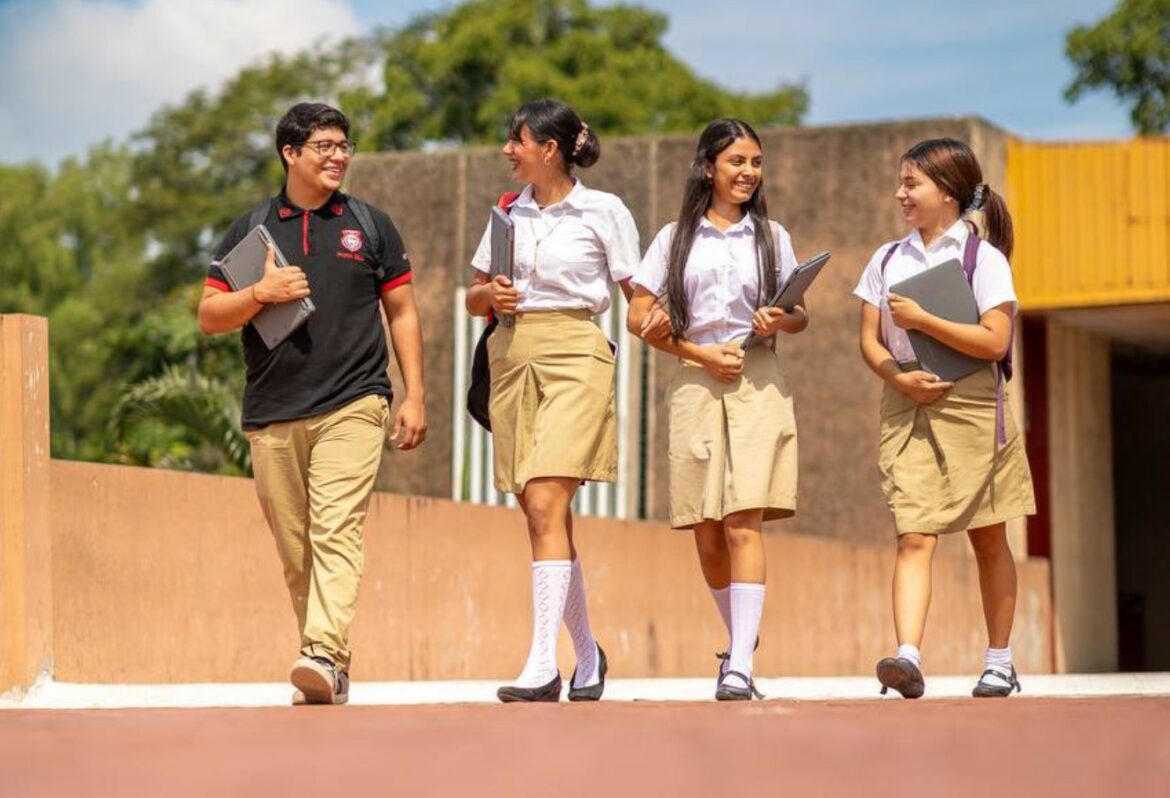 Más de 54 mil bachilleres a nivel nacional se someten a la prueba AVANZO 2024