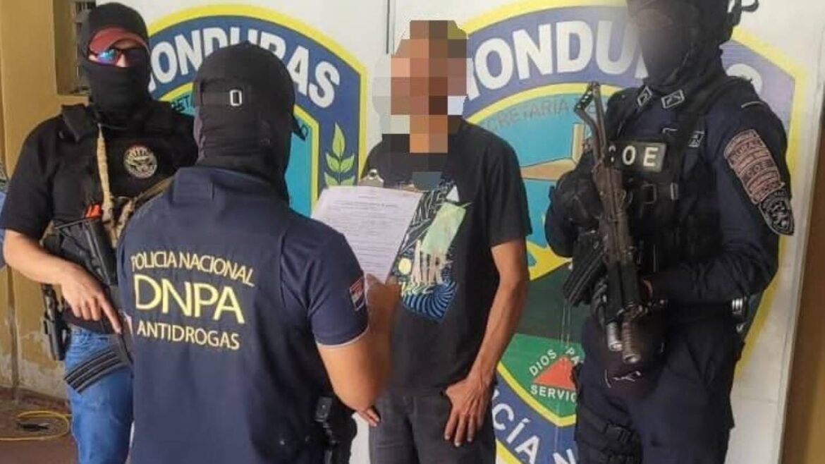 Detienen en Honduras a presunto traficante de fentanilo pedido por EEUU