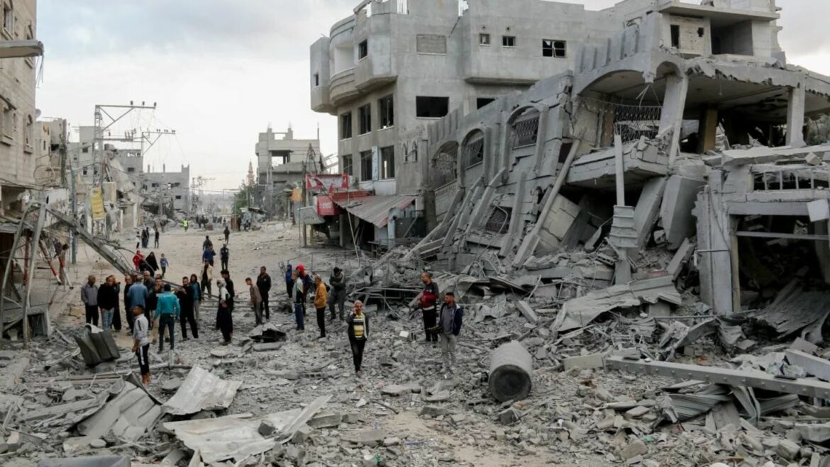 Decenas de muertos en Gaza y Líbano en nuevos bombardeos israelíes, entre ellos, 13 niños