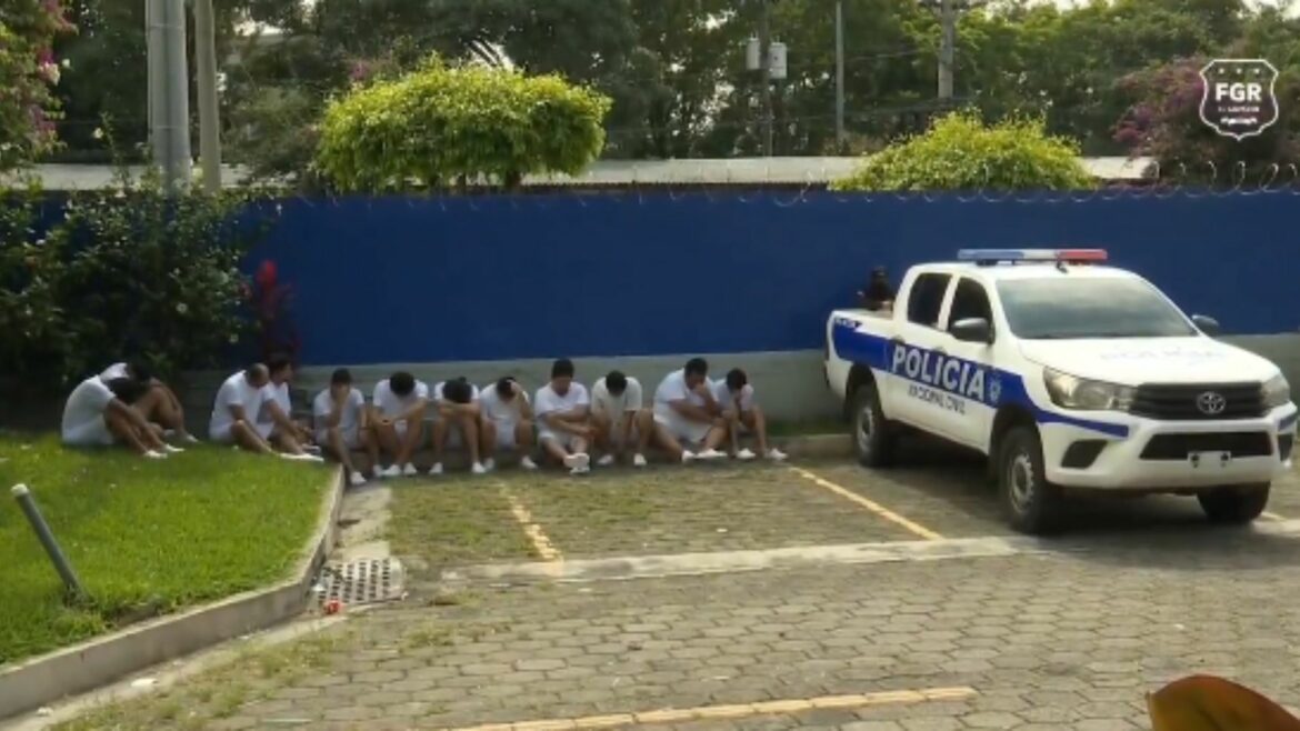 FGR solicitó prisión para sujetos acusados de compartir material pornográfico infantil