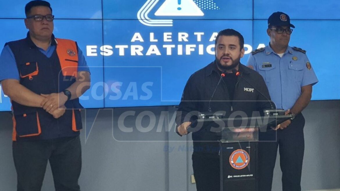 Sara deja estragos en El Salvador: viviendas anegadas, árboles caídos y vías obstruidas