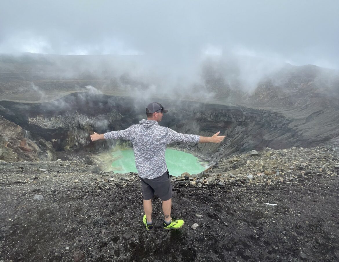 Restringen ascenso hacia el cráter del volcán de Santa Ana