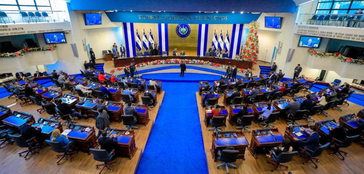 Diputados avalan la Ley de Federaciones de Cooperativas de Ahorro y Crédito