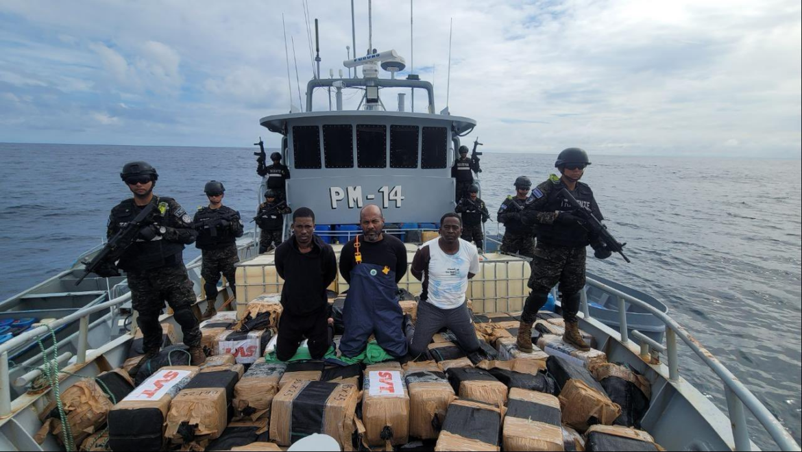 El Salvador ha incautado cocaína valorada en $380 millones durante los últimos ocho meses, según Bukele