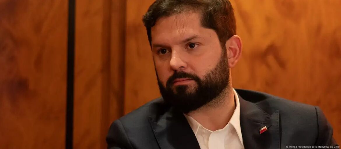 Fiscalía investiga denuncia contra Gabriel Boric por acoso