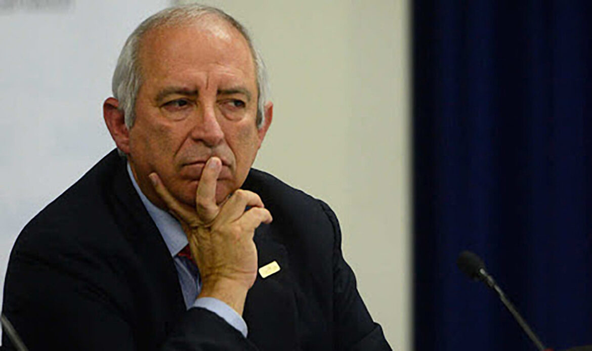 Sigfrido Reyes: «debieron de aplicar el criterio de disponibilidad neta», para que no hubiese juicio en su contra por enriquecimiento ilícito