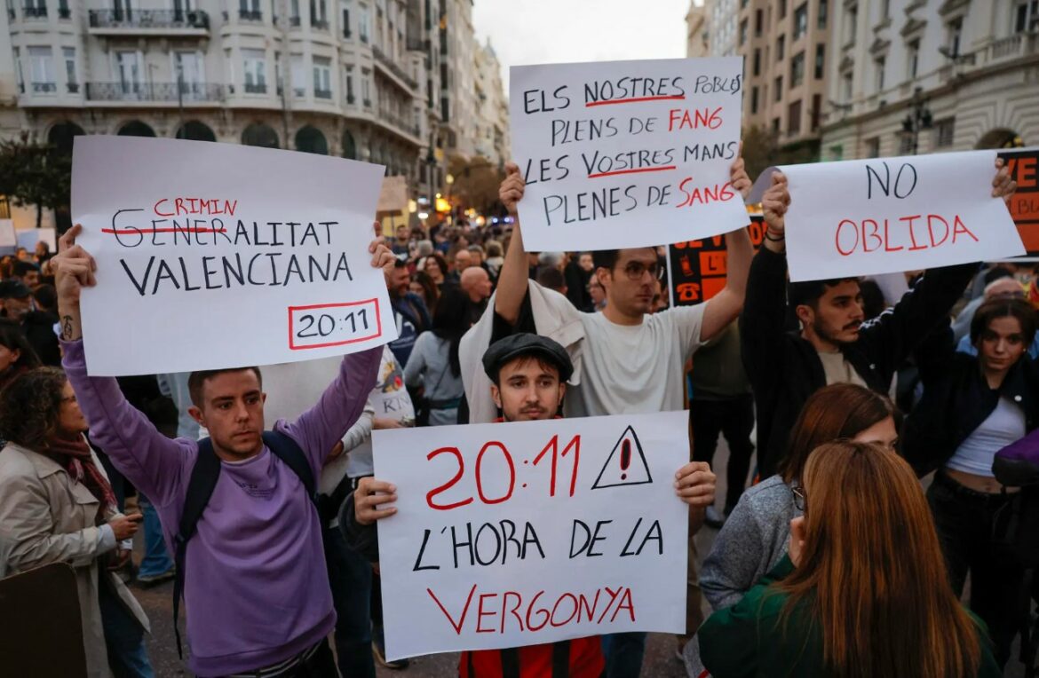 Arranca una nueva manifestación en València para exigir la dimisión de Mazón por la dana