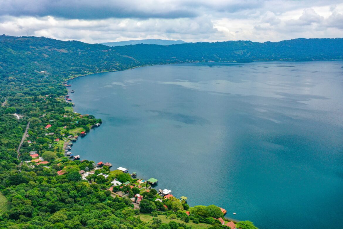 Instalarán boyas ultrasónicas en el Lago de Coatepeque