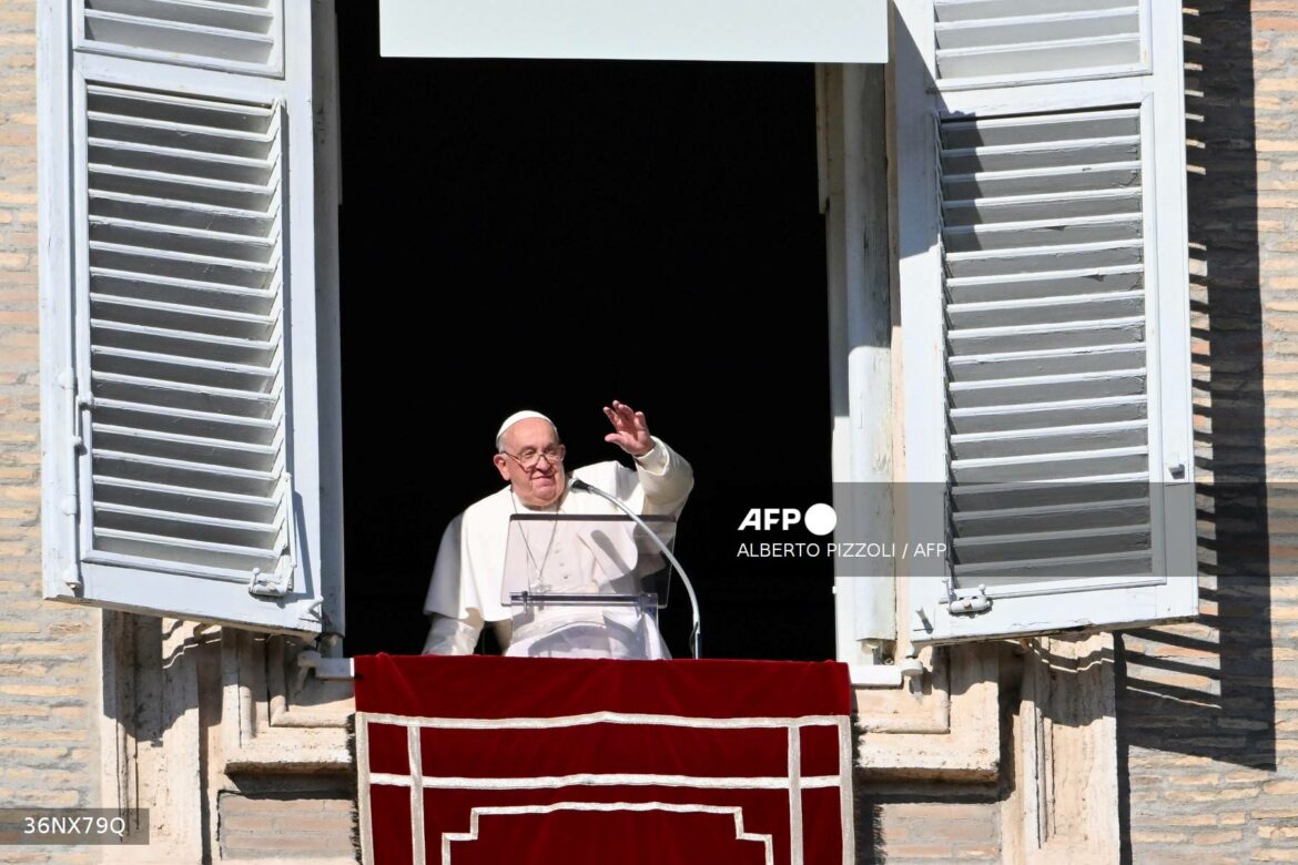El papa urge a los políticos de Líbano elegir a un presidente «inmediatamente»