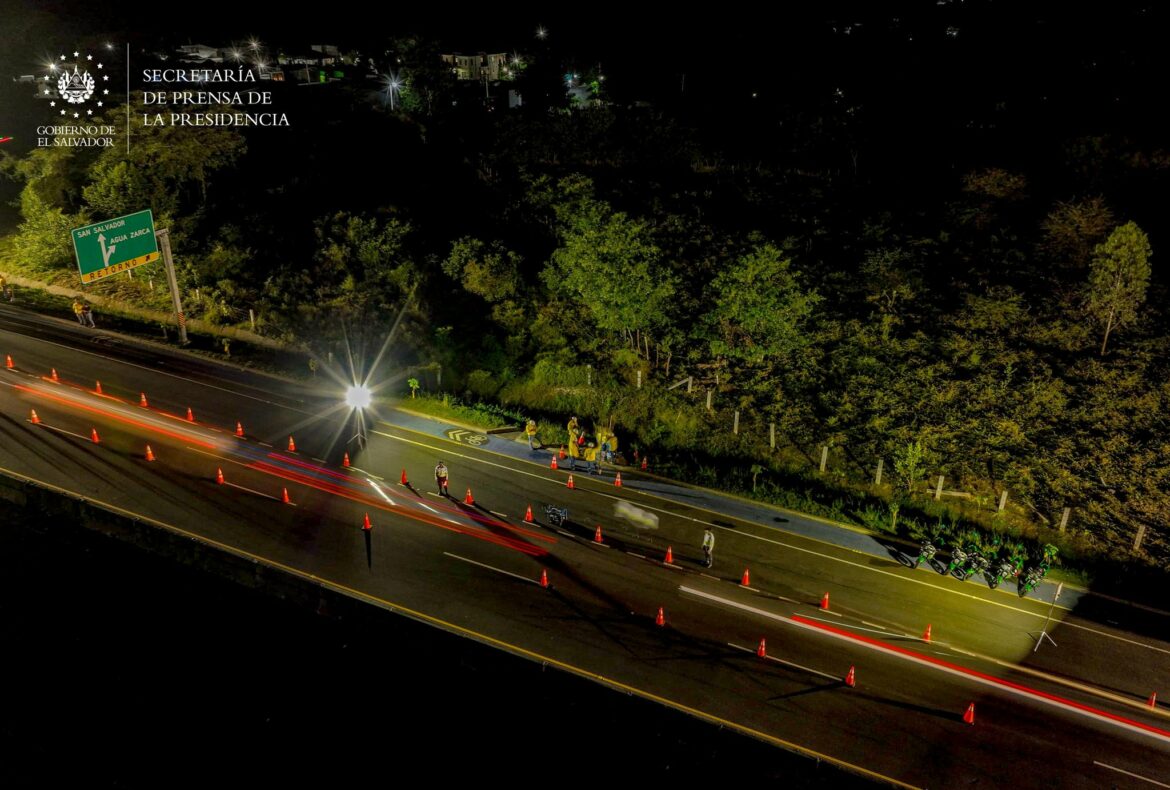 El MOP invertirá más de $3 millones en el proyecto de iluminación del periférico Gerardo Barrios, San Miguel