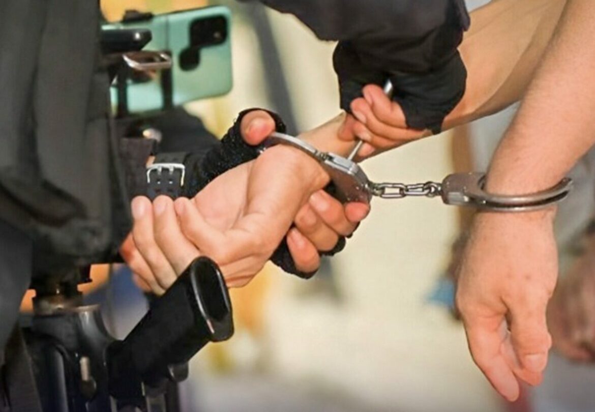 Dos sujetos fueron condenados a 11 años de cárcel por extorsionar a un mototaxista en Apopa
