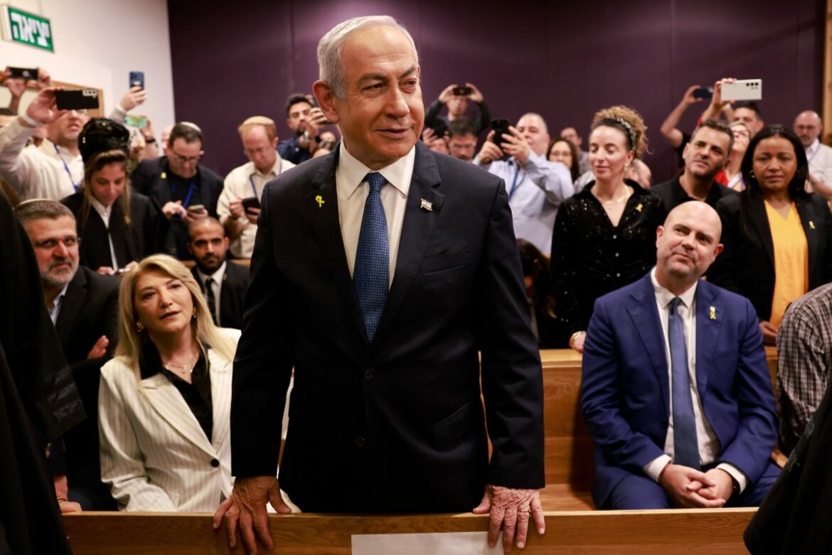 El primer ministro israelí testifica en su juicio por corrupción