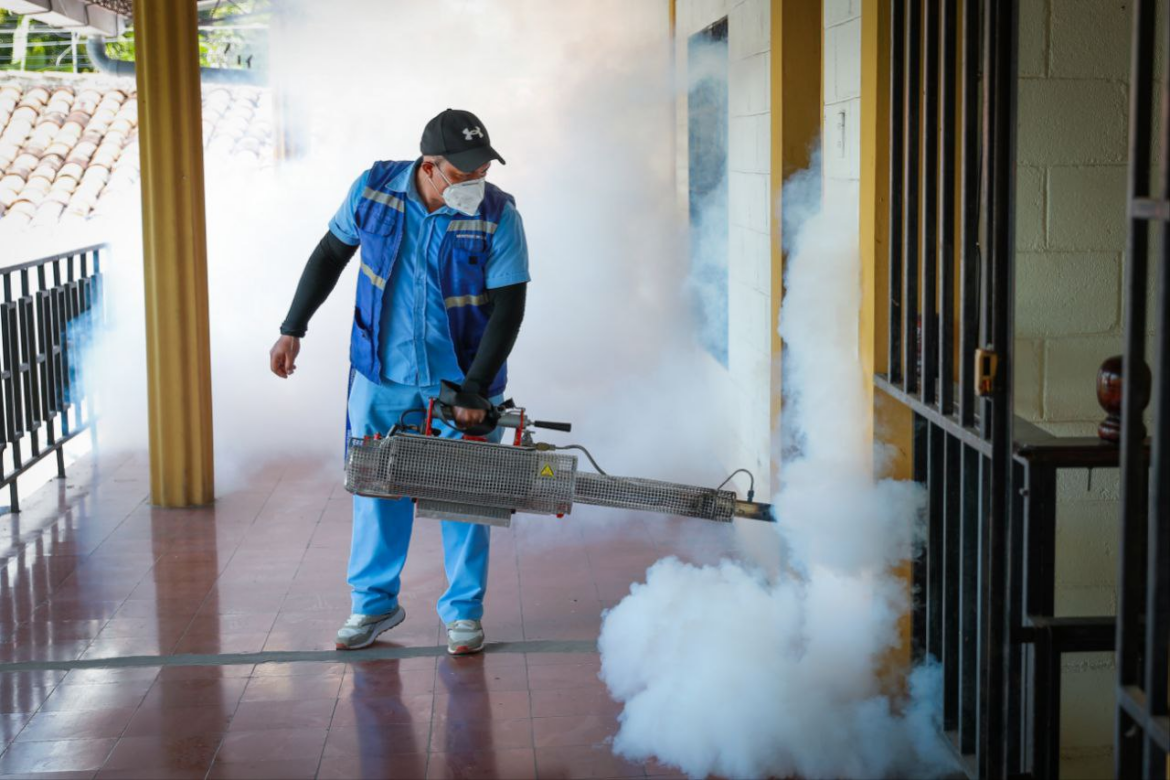 Dengue «sumamente controlado» en El Salvador, aseguró el ministro de Salud