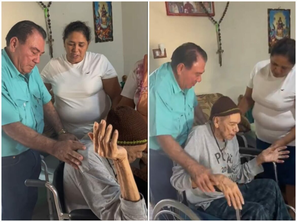 Dip. Carballo entrega silla de rueda a «un abuelito» de 97 años