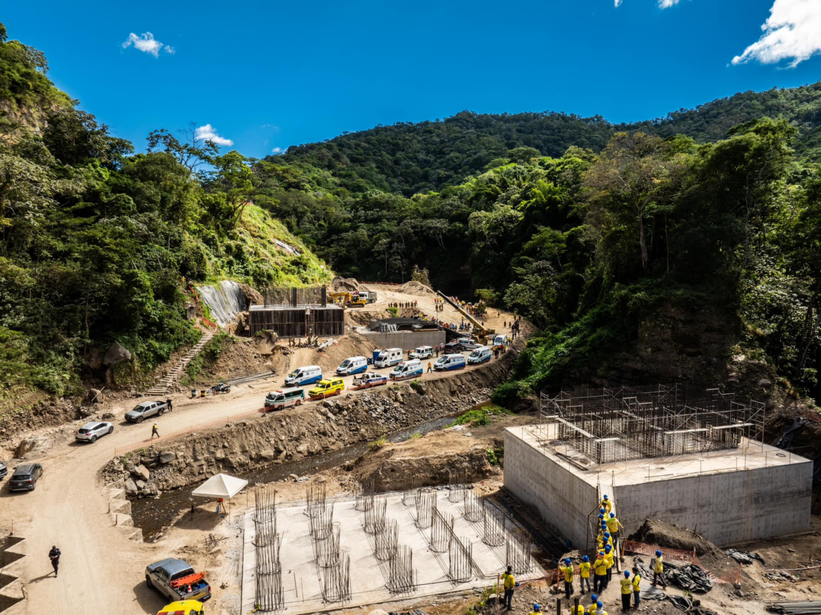 Bukele ordenó una investigación «exhaustiva» para determinar las causas del trágico incidente en Los Chorros: la empresa Dongbu Corporation ofreció $50,000 a las familias afectadas
