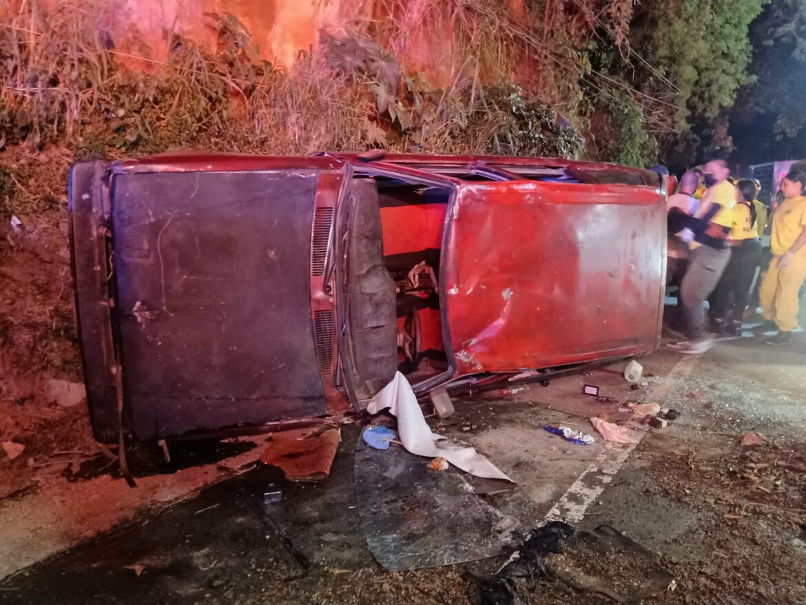 Varias personas resultaron lesionadas en aparatoso accidente de tránsito en la carretera Troncal del Norte