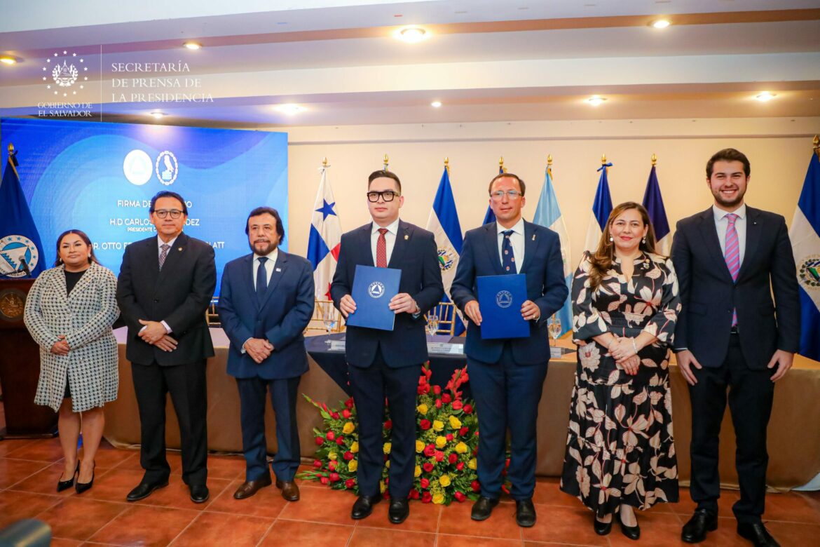 Gobierno participa en la firma del Convenio que fortalece la inclusión estudiantil de la región centroamericana