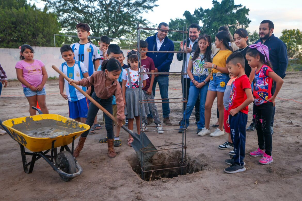 Colocan la primera piedra del CUBO en Ciudad Futura, Cuscatancingo