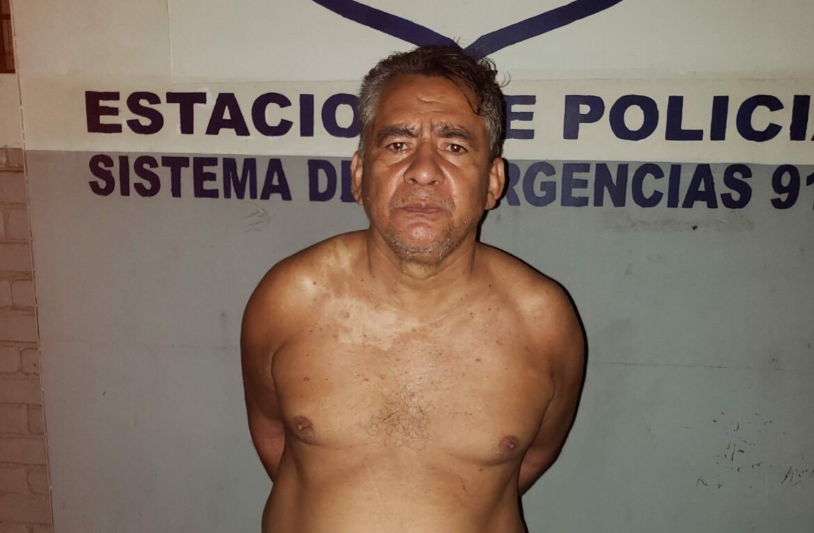 Arrestan a sujeto tras lesionar y amenazar con un corvo a una señora