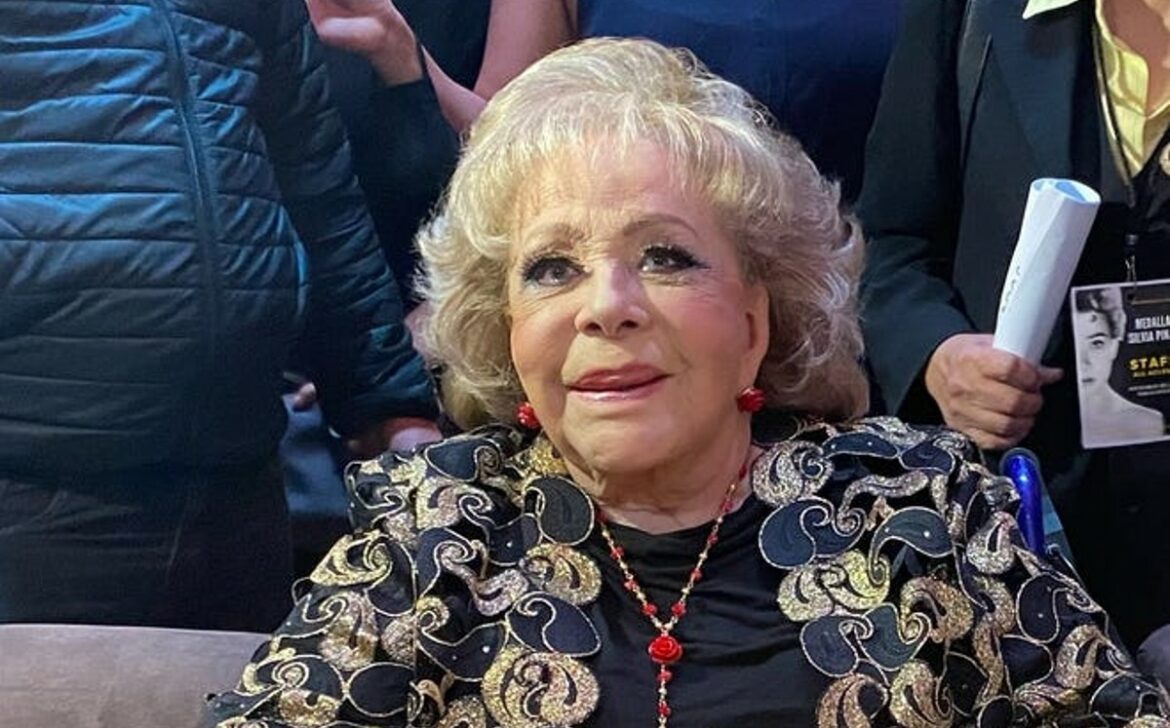 Aseguran que la lectura del testamento de Silvia Pinal desató pleito entre la familia