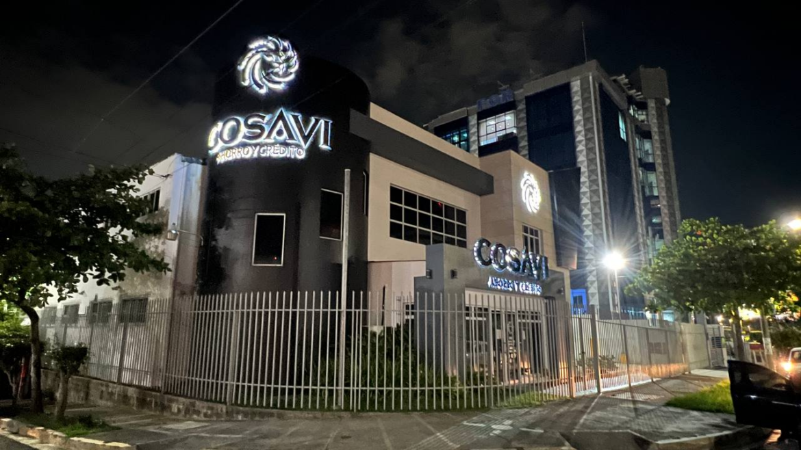 Afectados del desfalco de Cosavi piden al alcalde Flores información sobre la deuda que la comuna tiene con esta entidad
