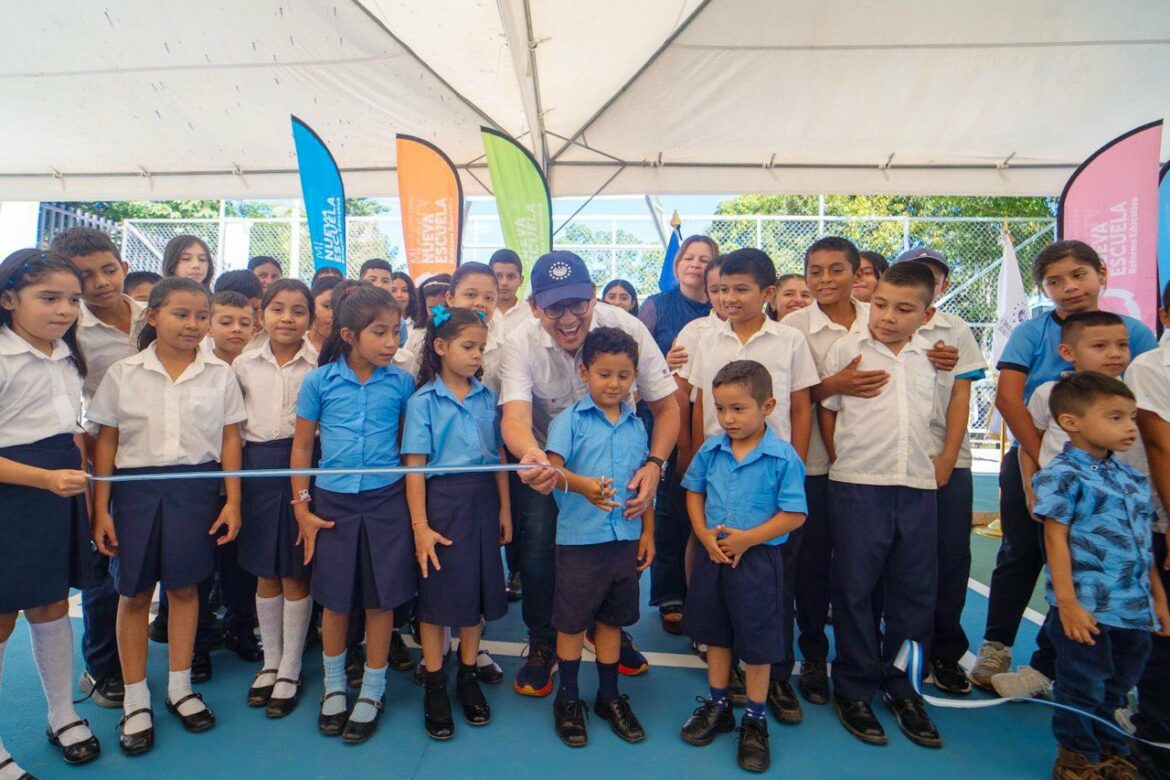 Educación renovó el Centro Escolar Cantón San Lorenzo, de Cabañas Este