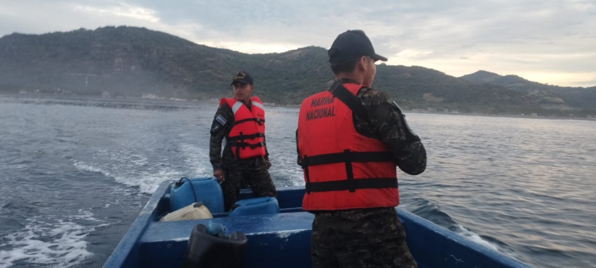 Búsqueda y rescate de persona desaparecida en playa Dorada