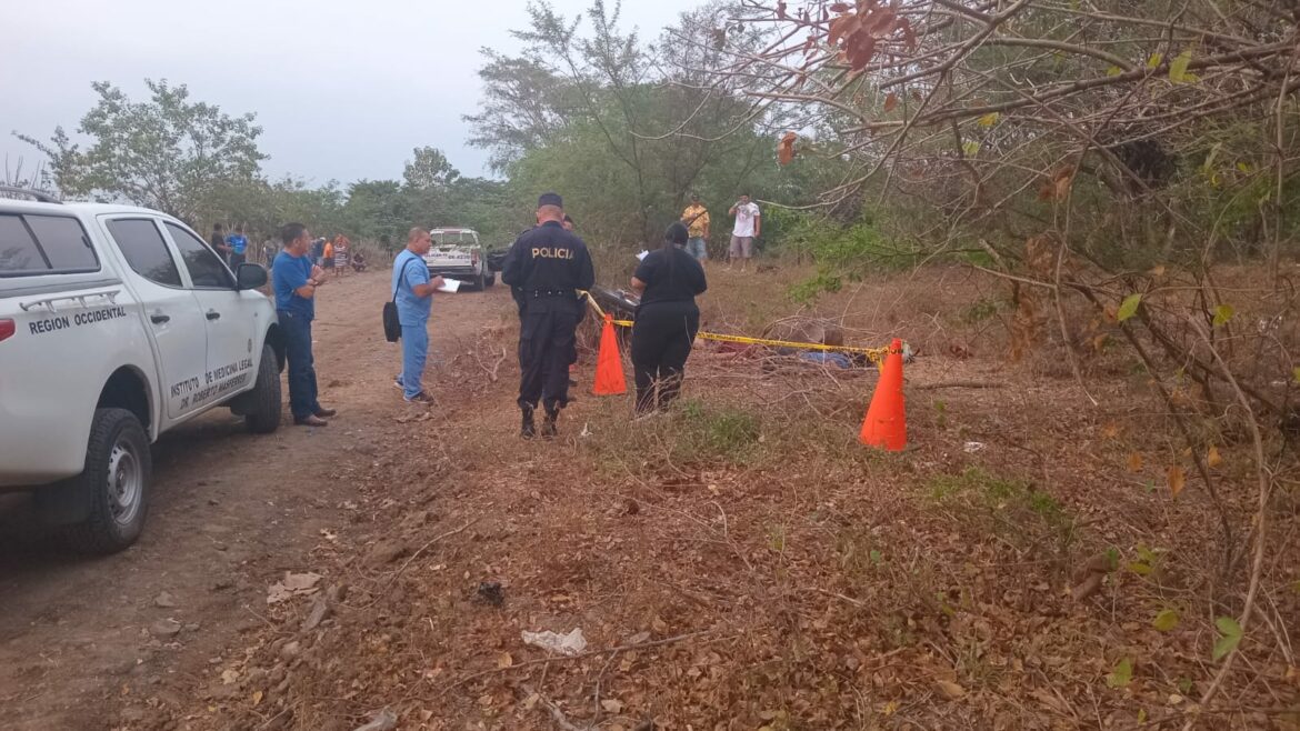 Un motociclista y su acompañante murieron en siniestro vial