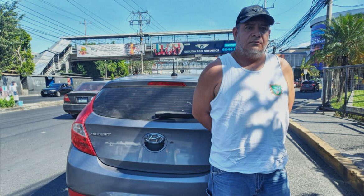 En control vehicular de Soyapango, hombre fue sorprendido con droga