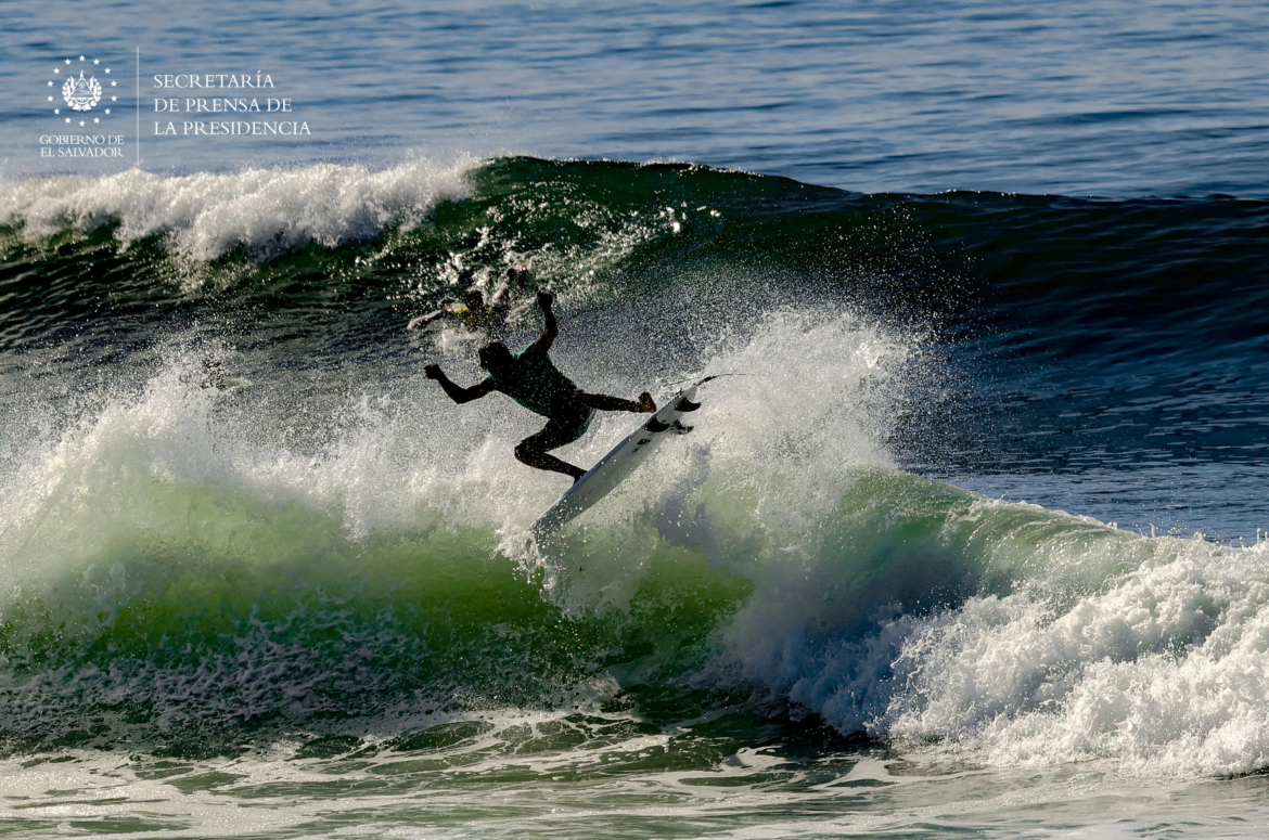 Gobierno y ALAS Pro Tour buscan a jóvenes prodigiosos del surf en costa salvadoreña