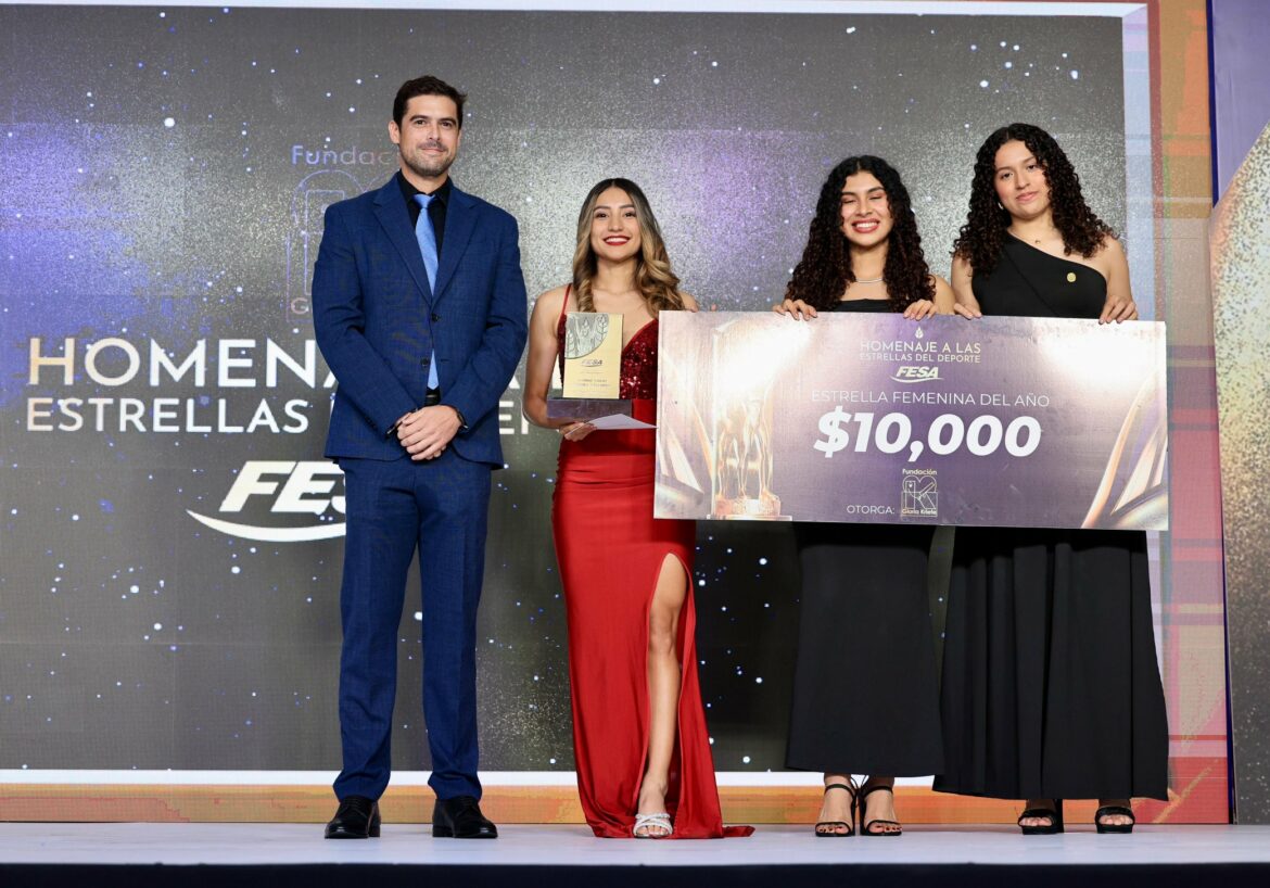 Homenaje a las estrellas del deporte de El Salvador