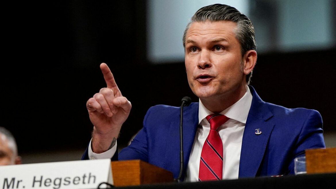 Senado de EE.UU. confirma por un estrecho margen a Hegseth al frente del Pentágono
