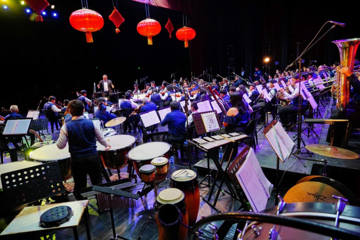Orquesta Sinfónica de San Salvador ofreció un concierto para celebrar la llegada del Año Nuevo chino