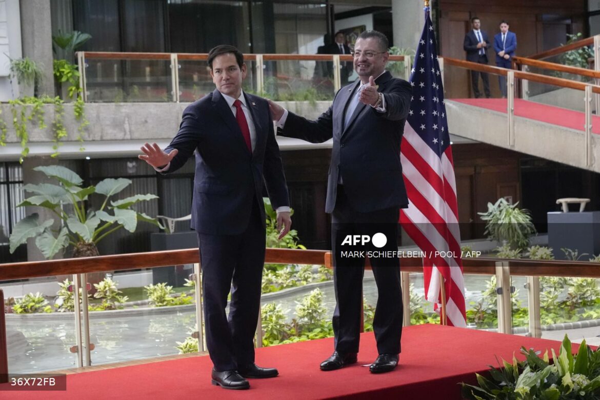 Rubio llega a Guatemala para abordar la crisis migratoria