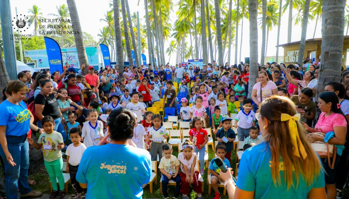 Despacho de la Primera Dama, Gabriela de Bukele realiza festival “A Jugar con Lula” en La Libertad Costa
