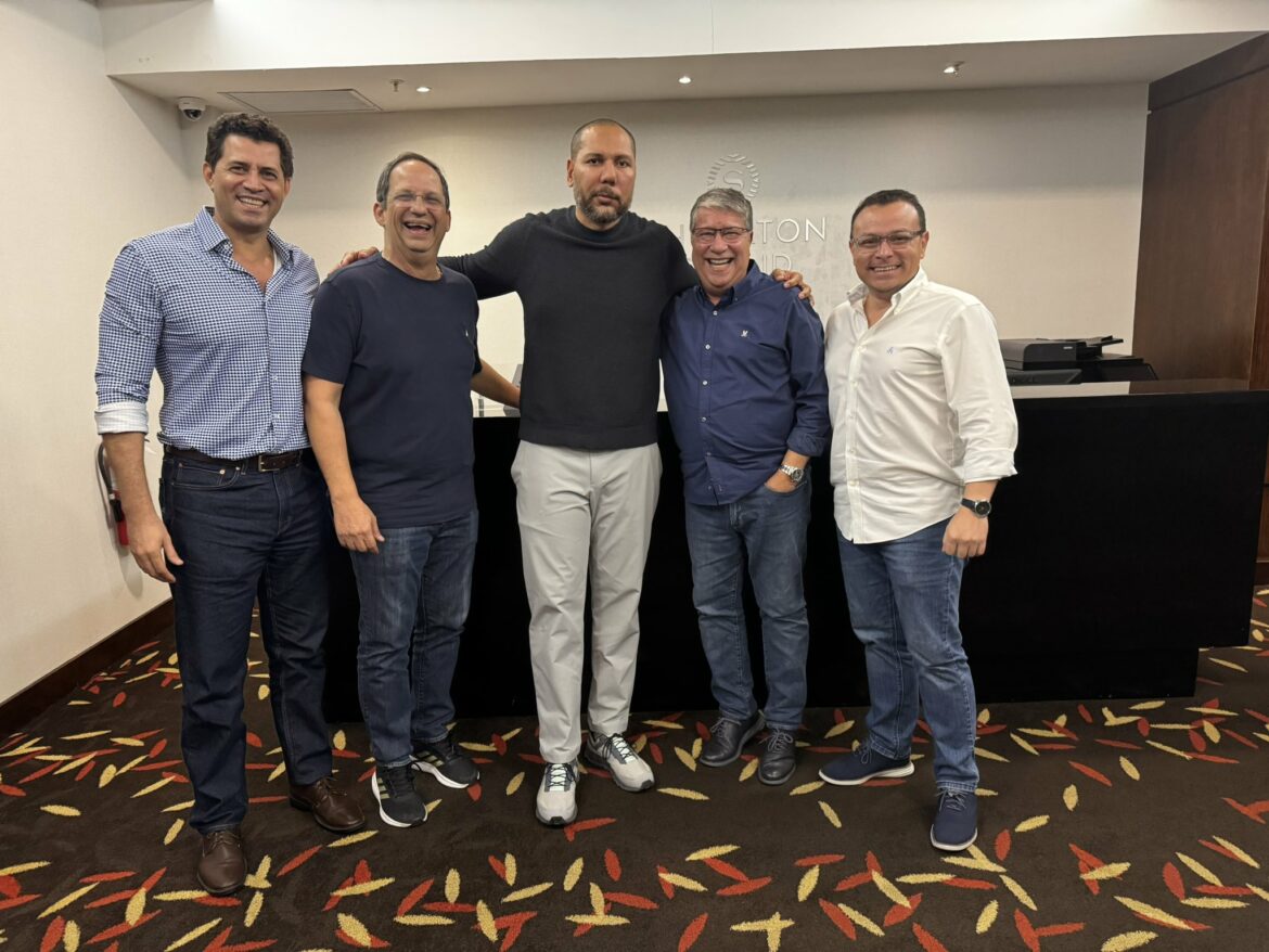 Yamil Bukele confirma al “profe Bolillo” como nuevo entrenador de la Selecta