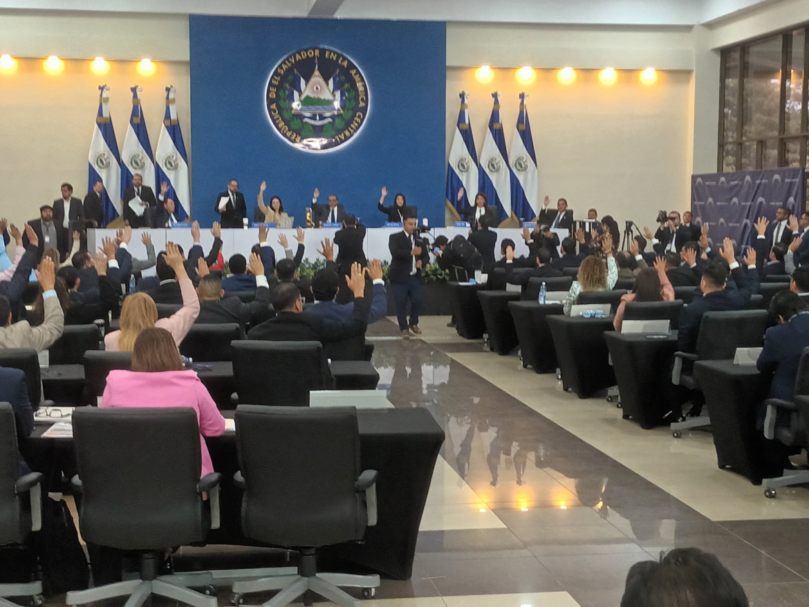 Diputados ratificaron carta para solicitar un programa ampliado por $1,357 millones al FMI