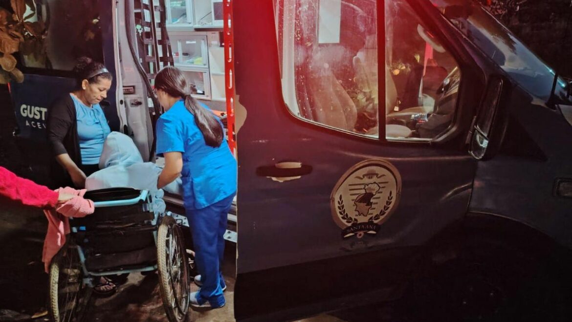 Gustavo Acevedo refuerza servicios de salud con Ambulancias Municipales