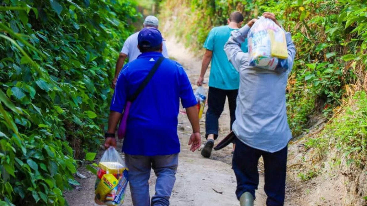 José Chicas fortalece el programa Soy Solidario en San Salvador Este
