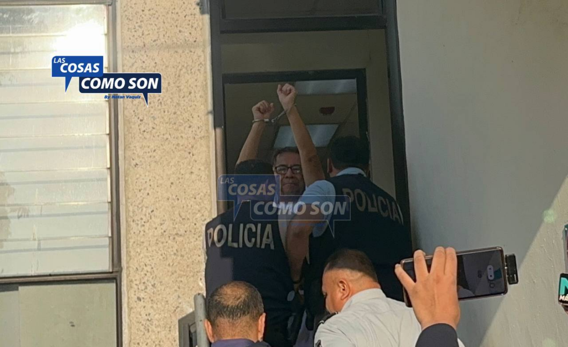 “Soy inocente, soy preso político”, dijo el expresidente del TSE, Eugenio Chicas, previo a recibir la acusación formal por enriquecimiento ilícito