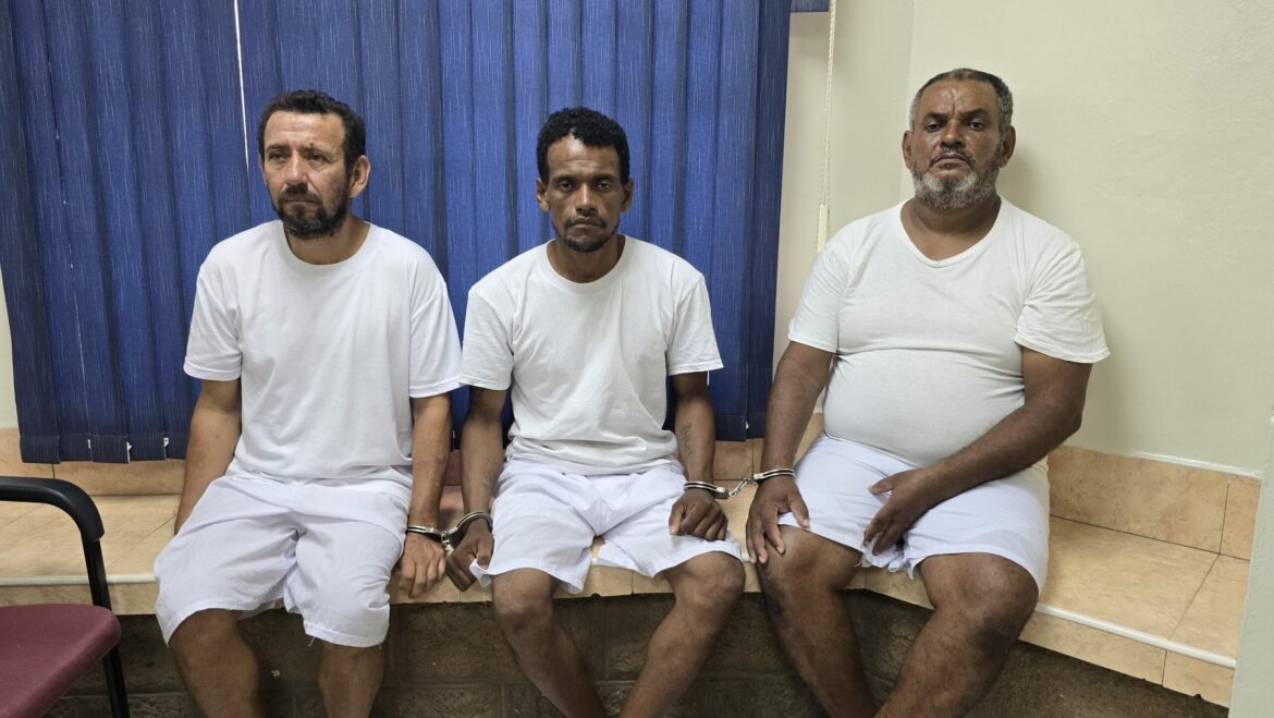 Detención provisional para tres ecuatorianos procesados por el delito de tráfico ilícito