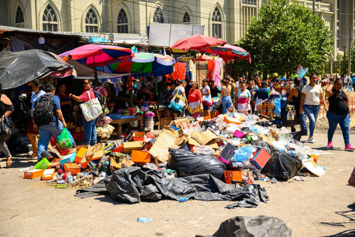 Inicia nueva fase de la revitalización del Centro Histórico de San Salvador: el retiro voluntario de comerciantes