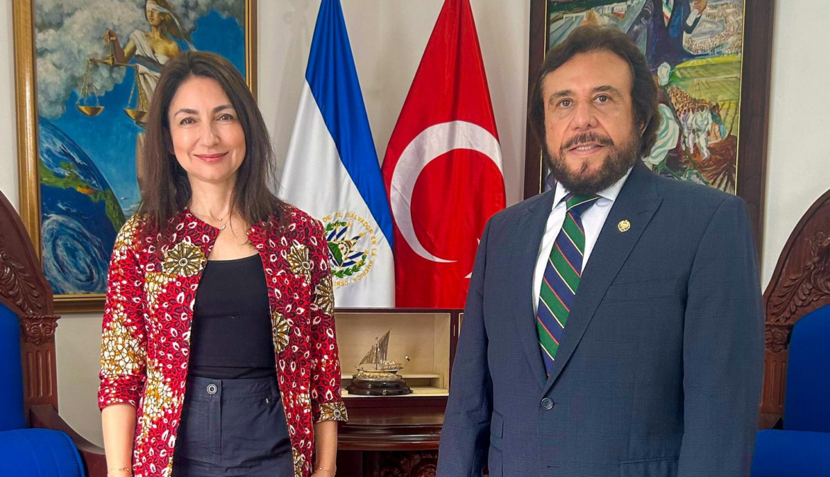 El Salvador y Turquía analizan cooperación e inversión en proyectos de educación y economía